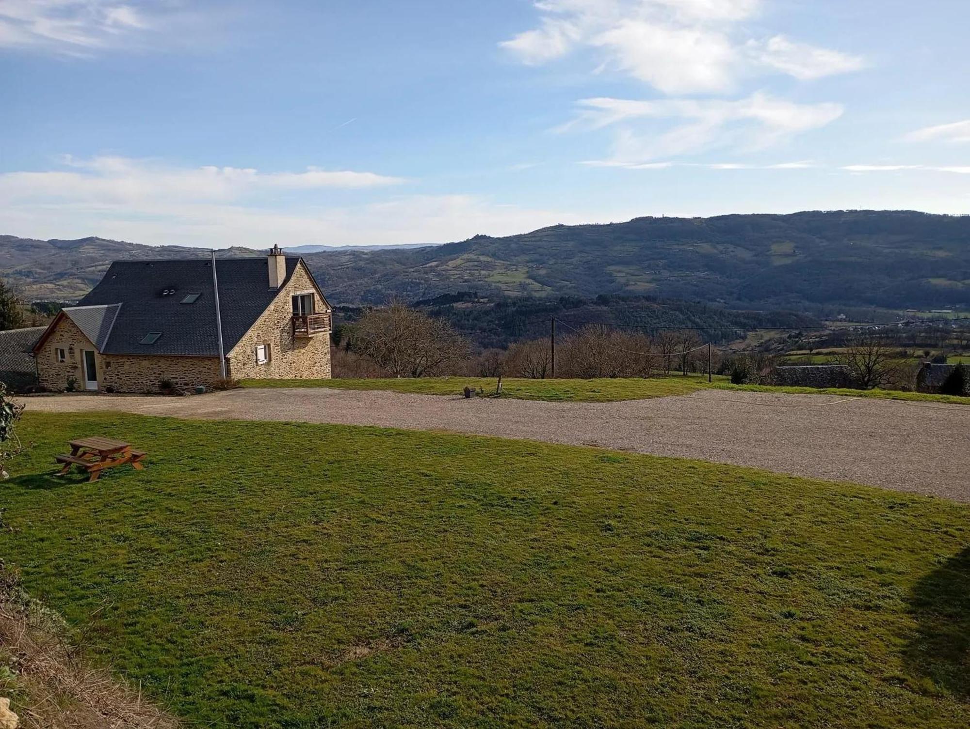Appartement De 2 Avec Balcon Amenage A D'oltc